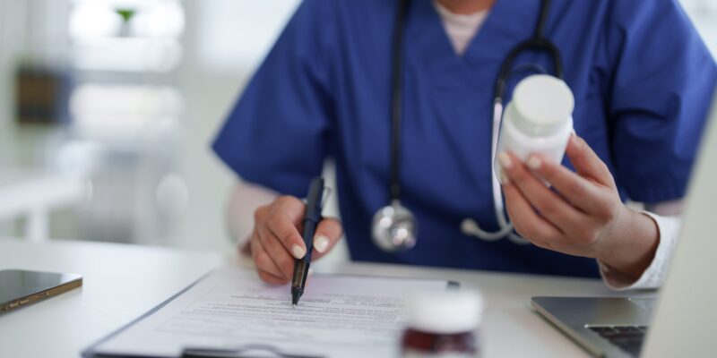 Requisitos para ser traductor médico certificado en España